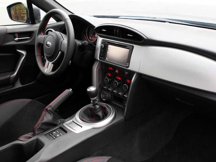  Subaru BRZ Aero Package 2012 года  (US) (фото 10 из 30)